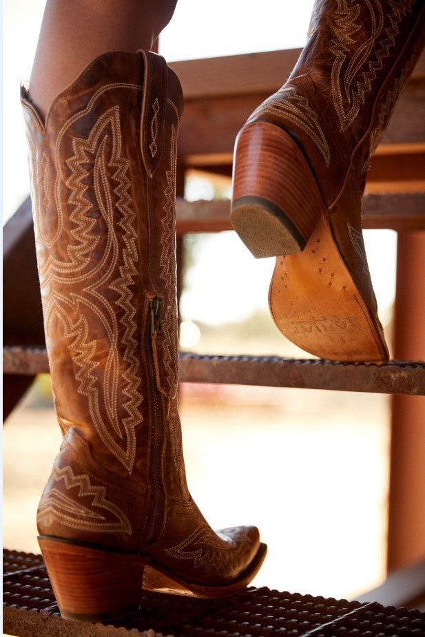 Ariat Ladies 10044481 Casanova X Toe Western Boot in Shades of Grain