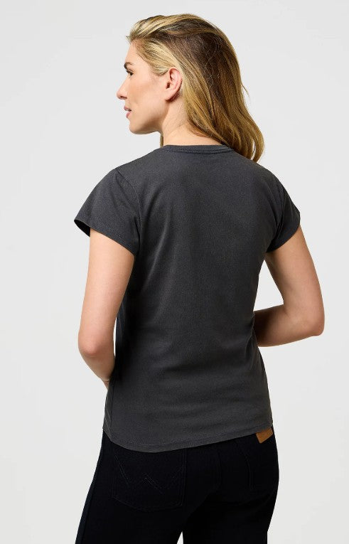Wrangler Slim Shrunken Band Tee 112370767 in Faded Black