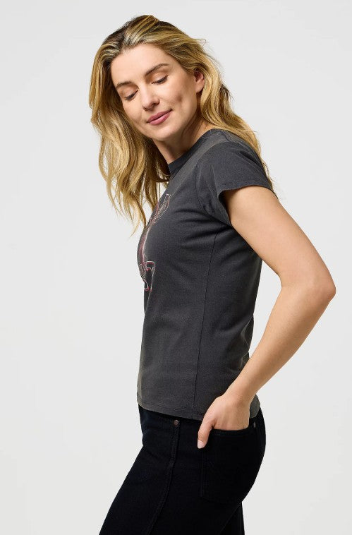 Wrangler Slim Shrunken Band Tee 112370767 in Faded Black