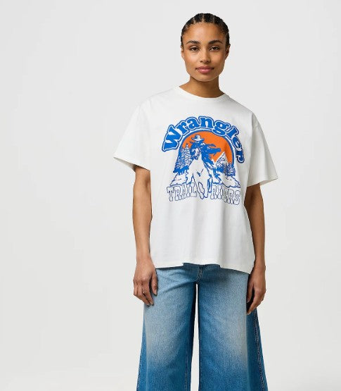 Wrangler Loose Girlfiend Tee in Worn White 112371080
