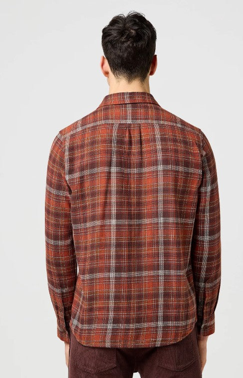 Wrangler Regular 1 Pocket Indigo Shirt in Fired Brick 112371430