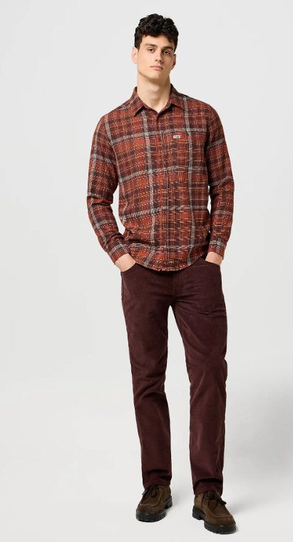 Wrangler Regular 1 Pocket Indigo Shirt in Fired Brick 112371430