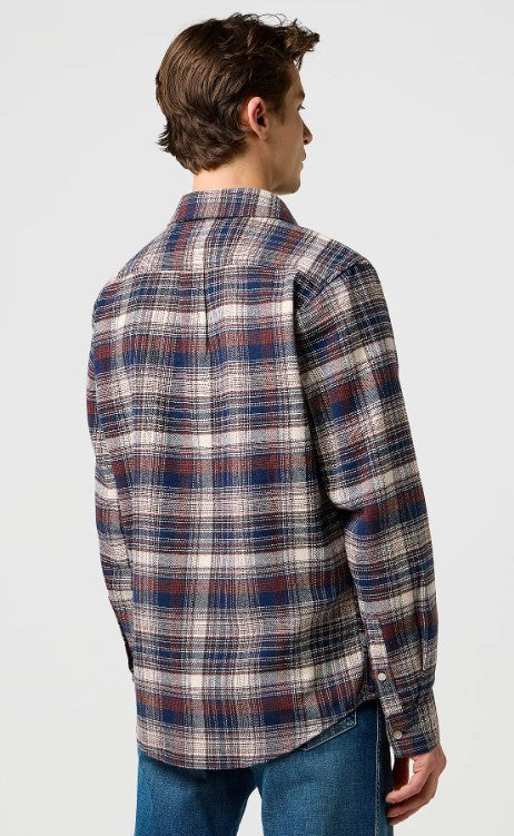 Wrangler Regular Brushed 1 Pocket Shirt in Navy Birch 112371556