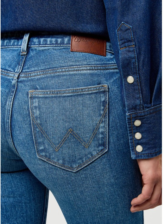 Wrangler Ladies Bootcut Jeans in Rustler 112373180
