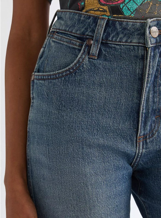 Wrangler Ladies Relaxed Cowboy 5 inch Shorts in Summer Haze 112378216