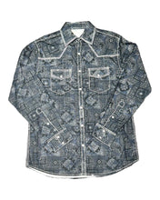 Load image into Gallery viewer, MontanaCo Men&#39;s Long Sleeved All Over Paisley Print Western Snap Shirt M-1105
