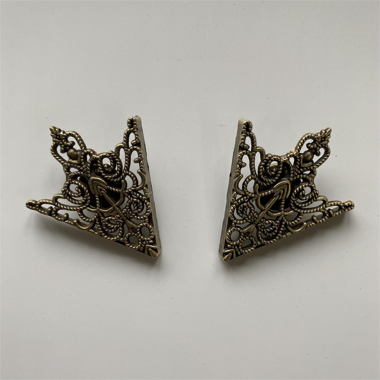 WW CT-MN04AB Aged Bronze Colour Collar Tips