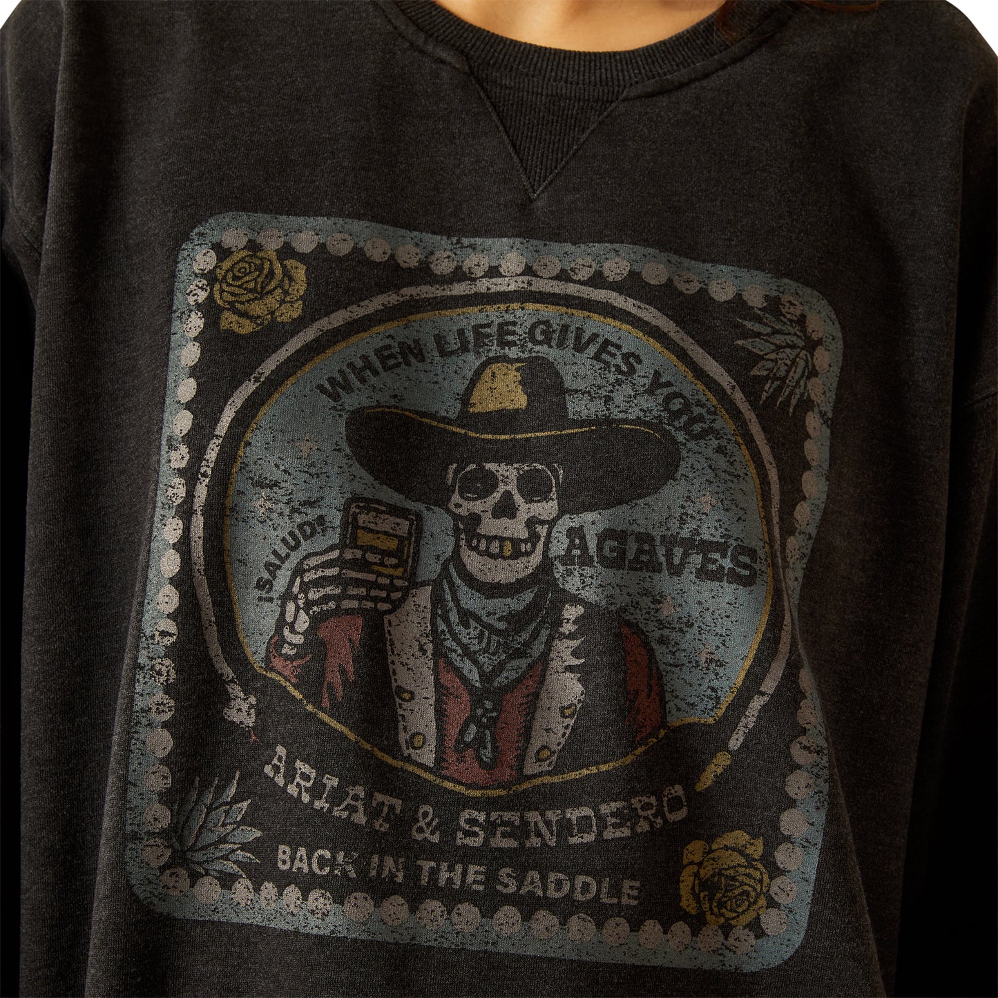 Ariat Unisex 10062829 Oversize Sendero When Life Gives You Agaves Sweatshirt in Black Mineral Wash