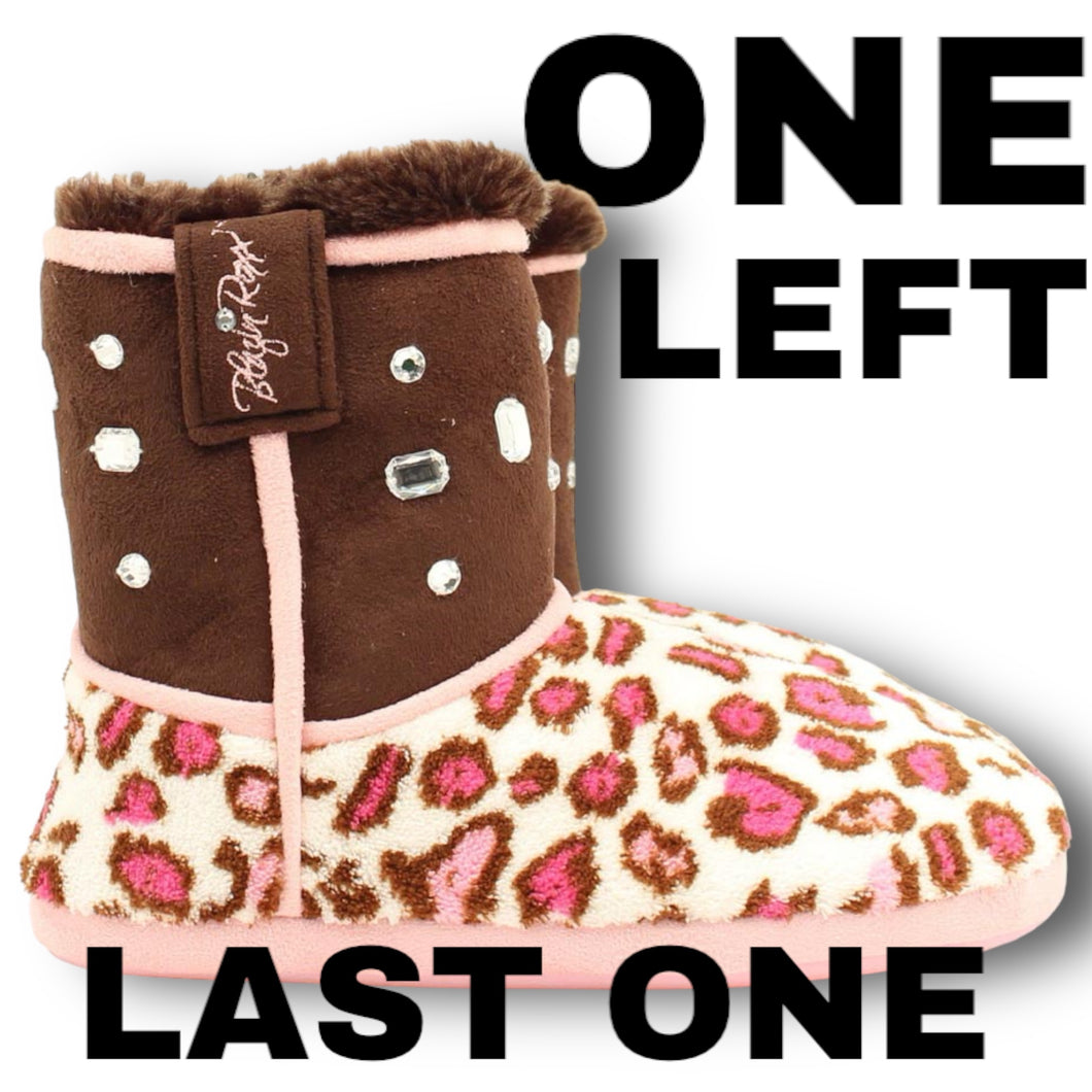 M&F 5712602 Angie Leopard Boot Slippers
