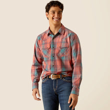 Load image into Gallery viewer, Ariat Mens 10048494 Hernan Fitted Western Shirt
