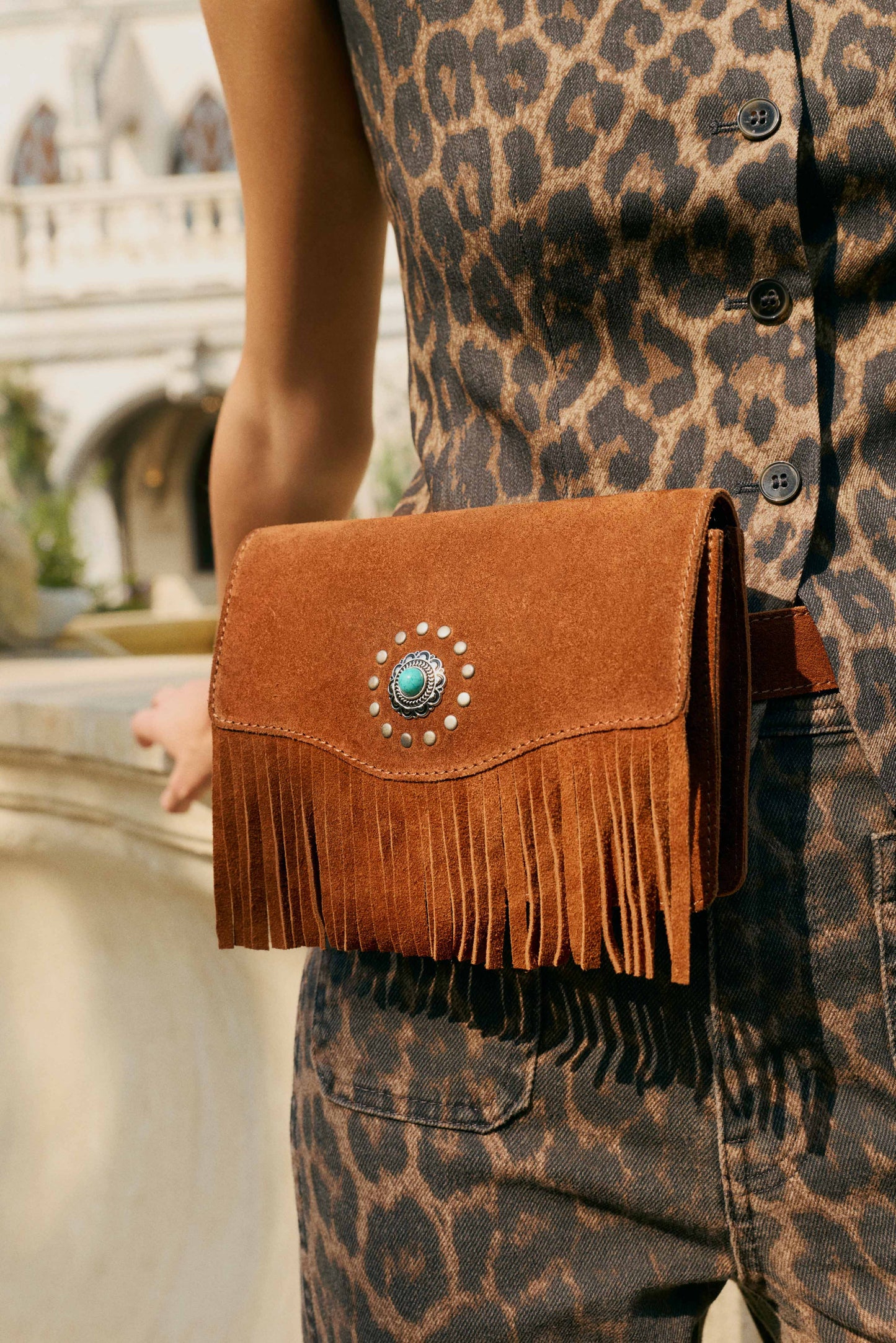 Myra Yellowstone Highland Range Suede Leather Belt Bag in Desert Tan: Desert Tan