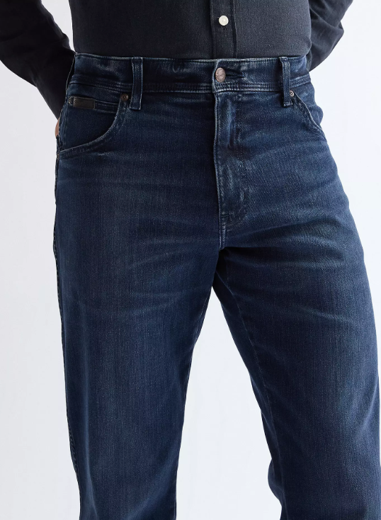 Wrangler 112341387 Texas Straight Medium Stretch Jeans in Arm Strong