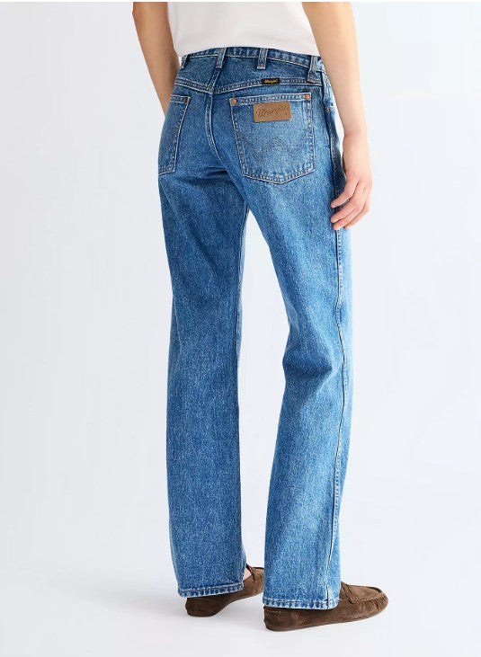 Wrangler Ladies Low Rise Straight Cowboy Cut Jeans 112371112 in Lasso Lagoon