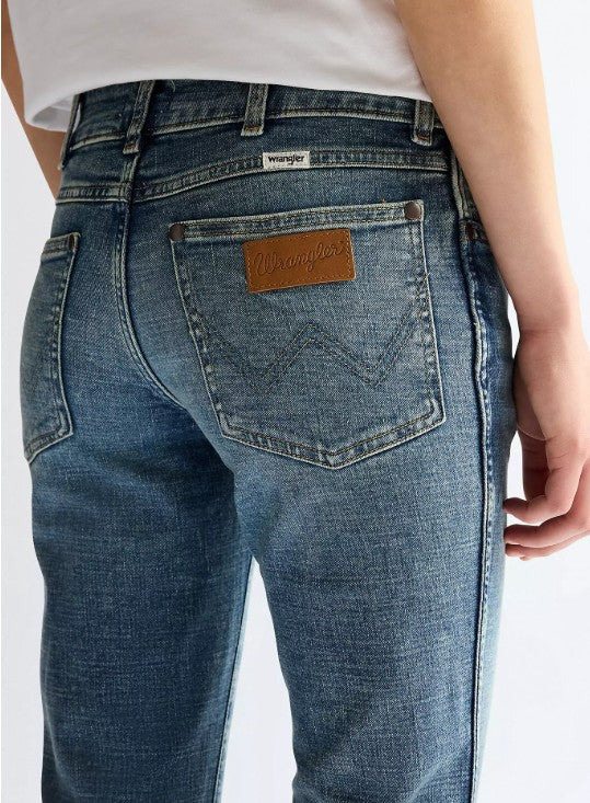 Wrangler Ladies Low Rise Bold Boot Jeans in Summit Shade 112371209