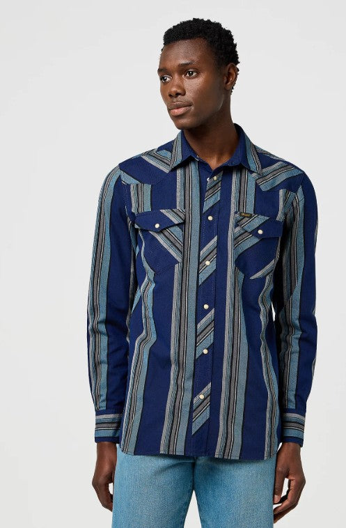 Wrangler Regular Western Indigo Shirt in Vintage Blue 112371432