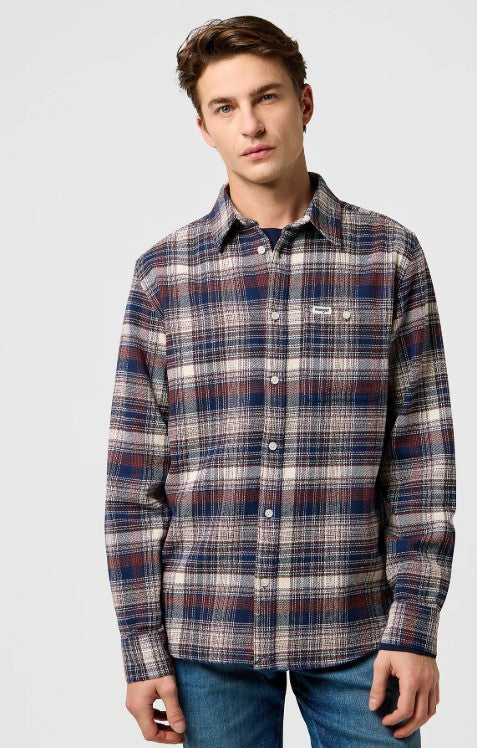 Wrangler Regular Brushed 1 Pocket Shirt in Navy Birch 112371556