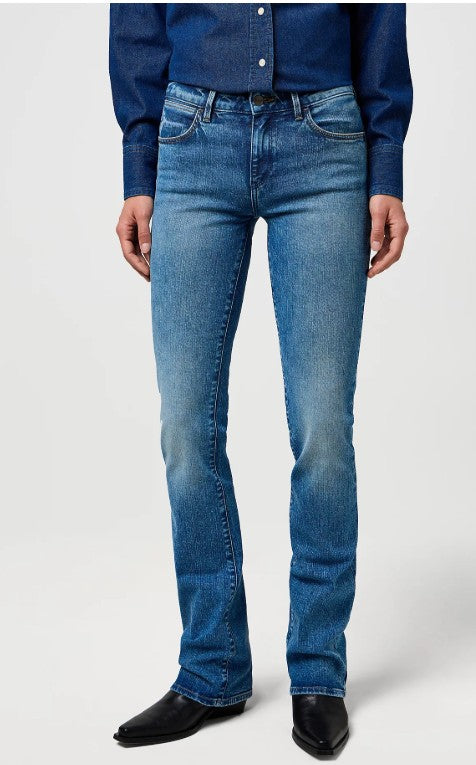 Wrangler Ladies Bootcut Jeans in Rustler 112373180
