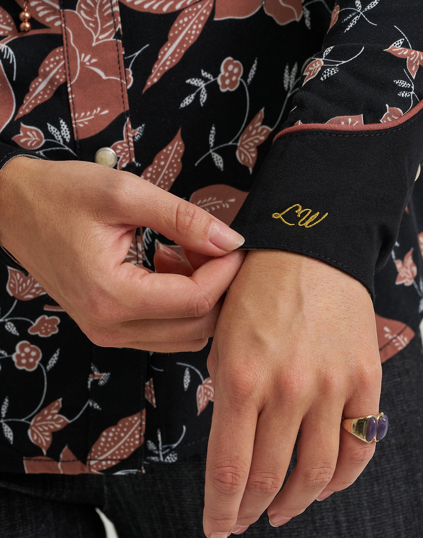 Wrangler x Lainey Wilson Floral Western Shirt 112373743