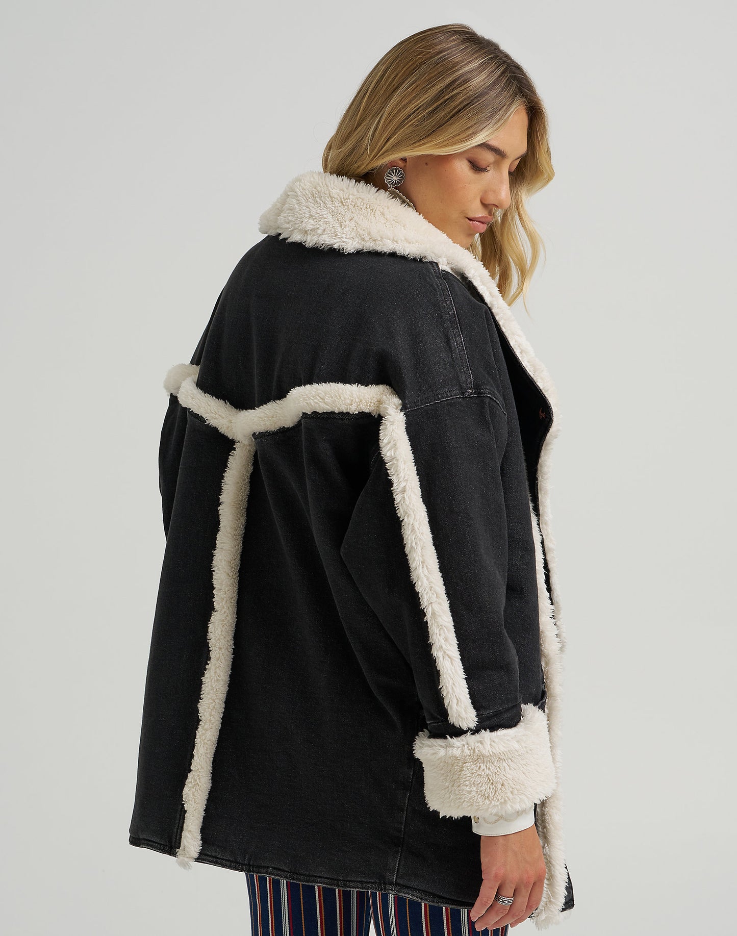 Wrangler x Lainey Wilson Lainey Coat Black 112373757