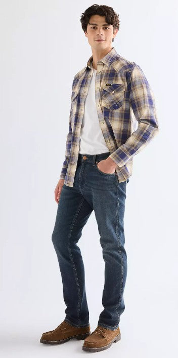 Wrangler Regular 1 Pocket Indigo Shirt in Mood Indigo 112378117