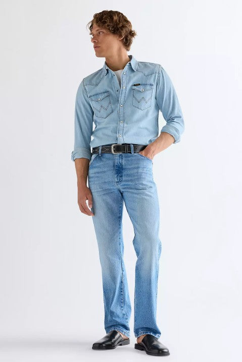 Wrangler Regular Western Denim Shirt in Riverbank 112378126