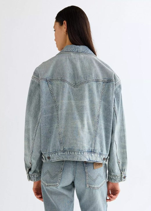 Wrangler Relaxed Cowgirl Lightweight Jacket in Hippie Haze 112378131