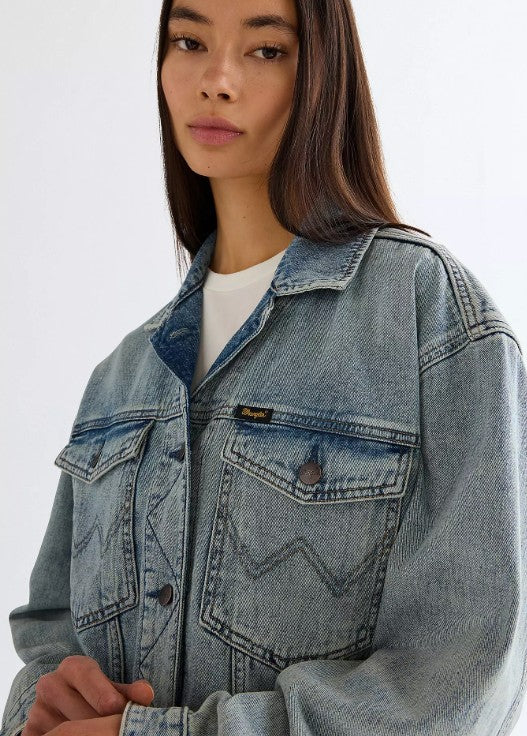 Wrangler Relaxed Cowgirl Lightweight Jacket in Hippie Haze 112378131