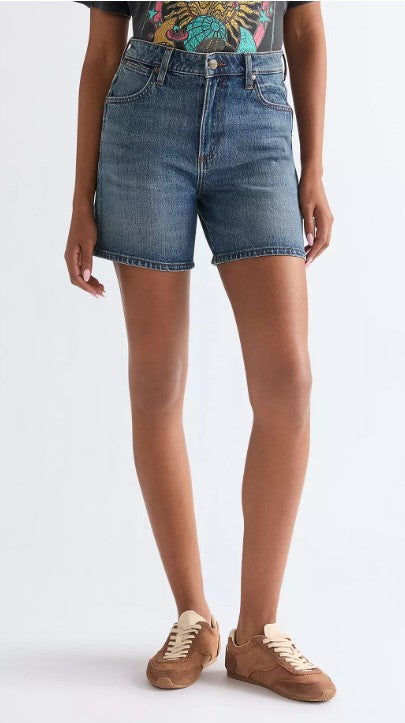 Wrangler Ladies Relaxed Cowboy 5 inch Shorts in Summer Haze 112378216