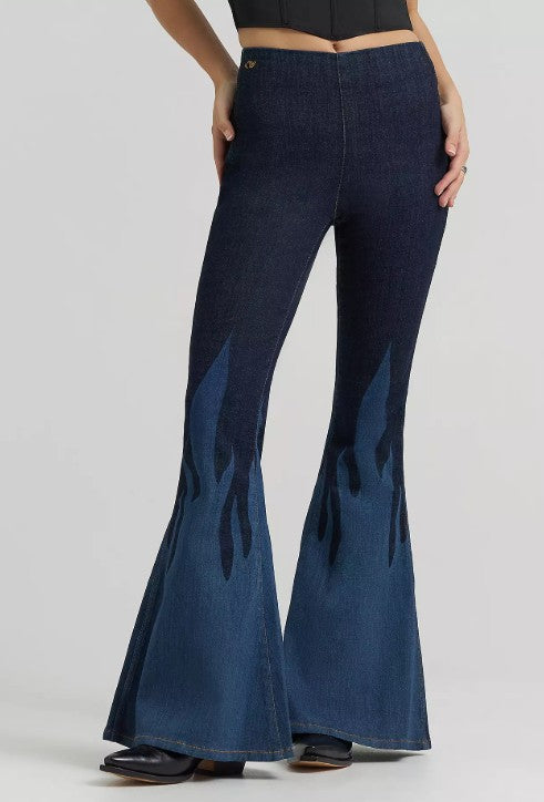 Wrangler Lainey Wilson X Pull on Flame Flares Jeans 112382378