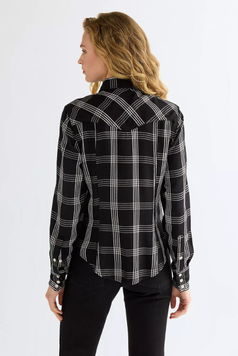 Wrangler 112386784 Ladies Slim Western Shirt in Black