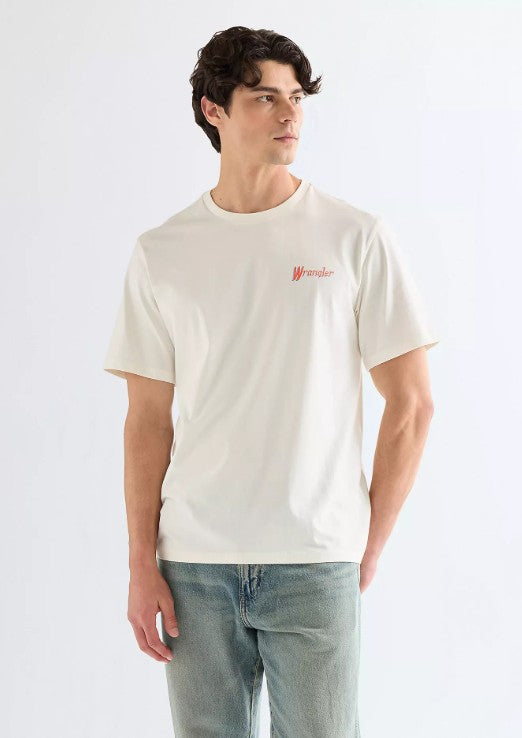 Wrangler Relaxed Graphic Tee in Worn White 112377994