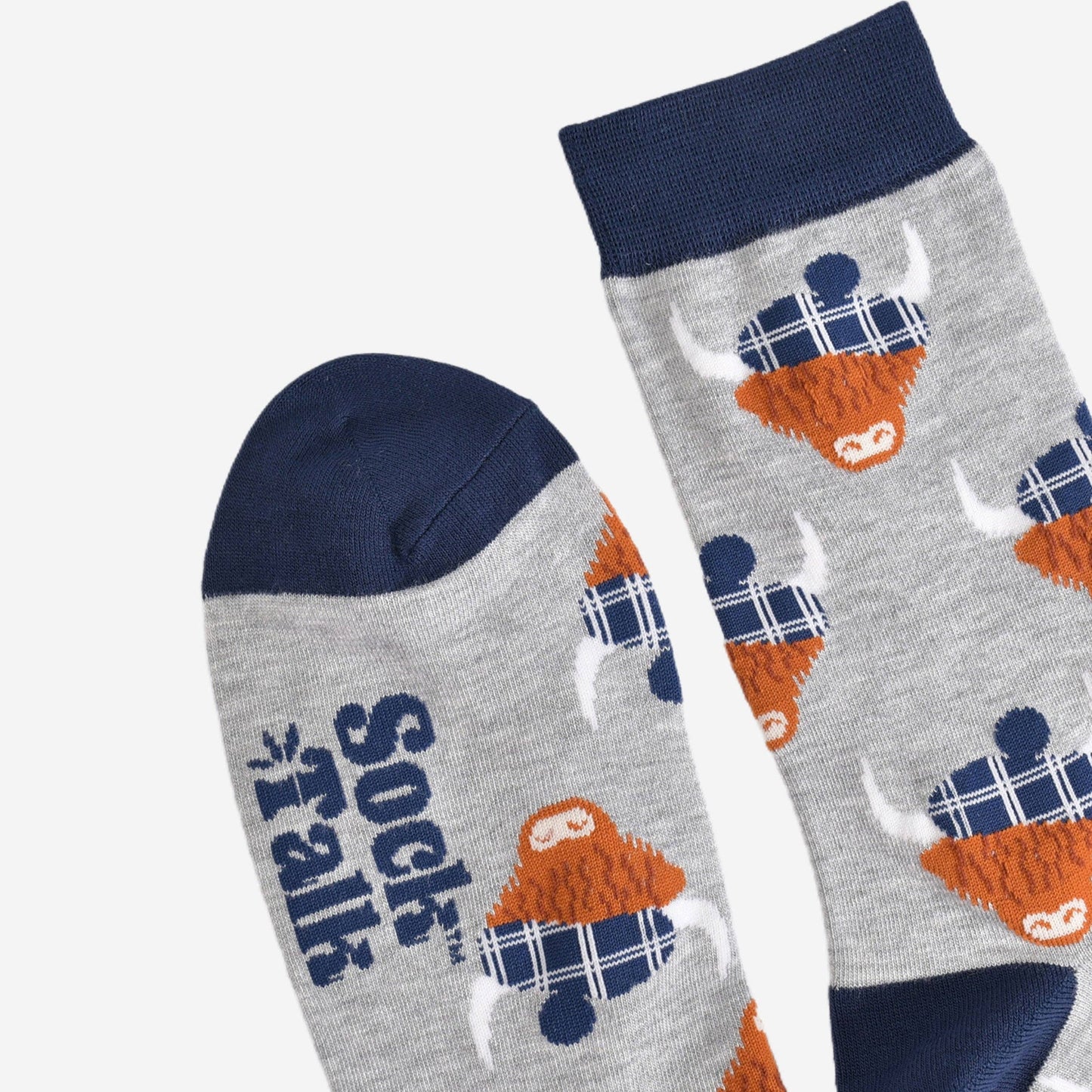 Sock Talk Men's Bamboo Socks - Grey/Navy Blue, Highland Cow Tartan Hat
