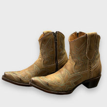 Load image into Gallery viewer, Circle G by Corral Ladies Western Ankle Boots in Tan Orix L5915
