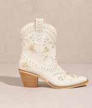 Load image into Gallery viewer, Mi iM Corral Off White/Sand Vegan friendly Ladies Ankle Boots
