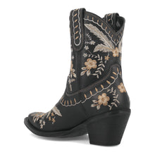 Load image into Gallery viewer, Dingo Primrose in Black DI748 Ladies Ankle Boots
