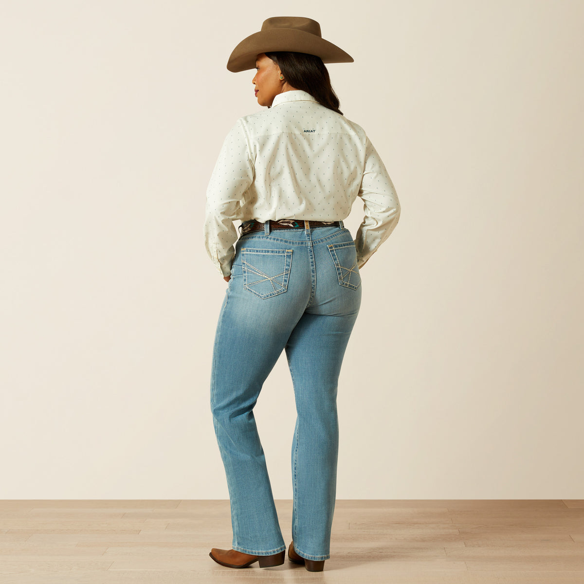 Ariat Ladies 10061728 R.E.A.L. Perfect Rise Alina Straight Jeans