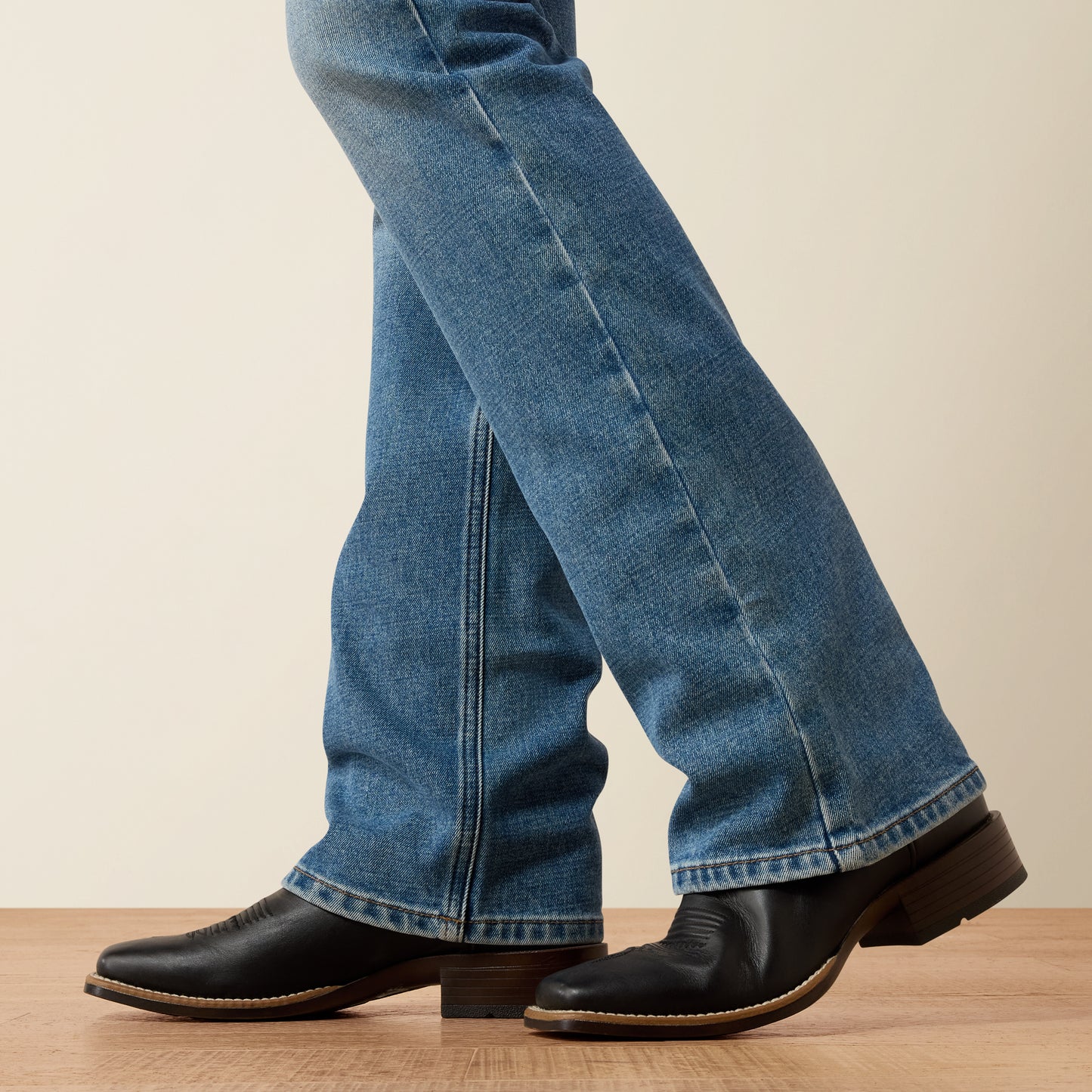 Ariat Ladies 10061736  Perfect Rise Acclimatize Nayelli Boot Cut Jeans