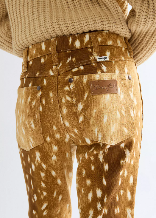 Wrangler Ladies 112386739 Bootcut Jeans in Fawn