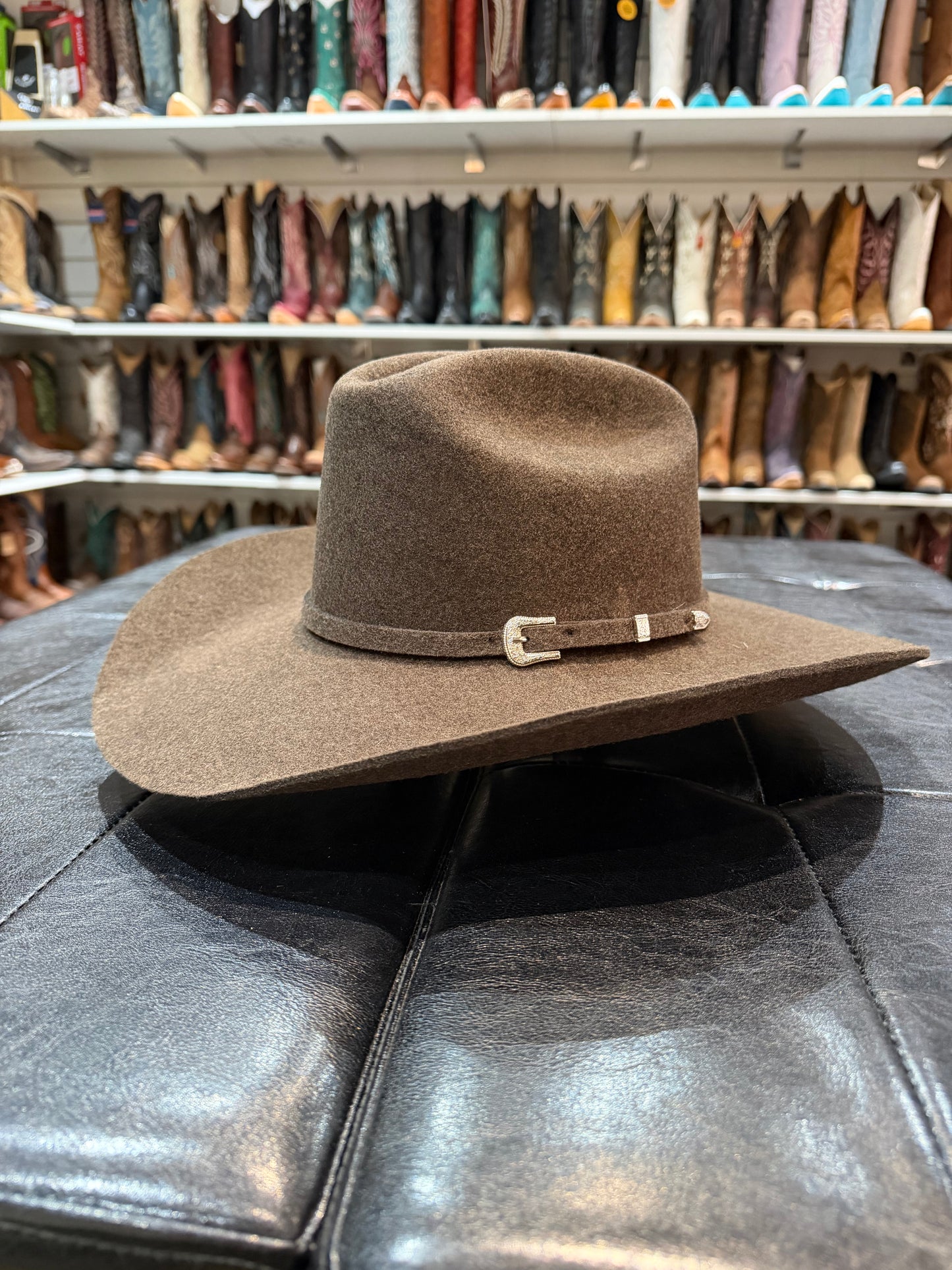 American Hat Makers Beau Cattleman Felt Cowboy Hat in Sable Tweed Fleck 710087