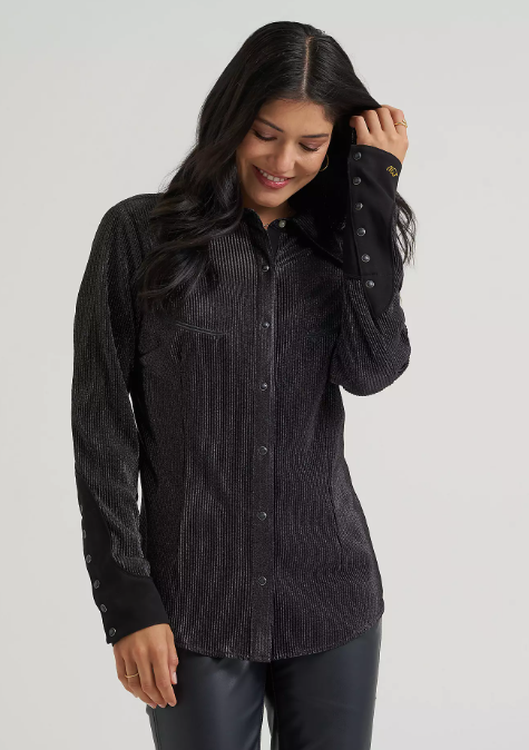 Wrangler 112390314 Lainey Wilson X Wrangler Shimmer Lainey Top