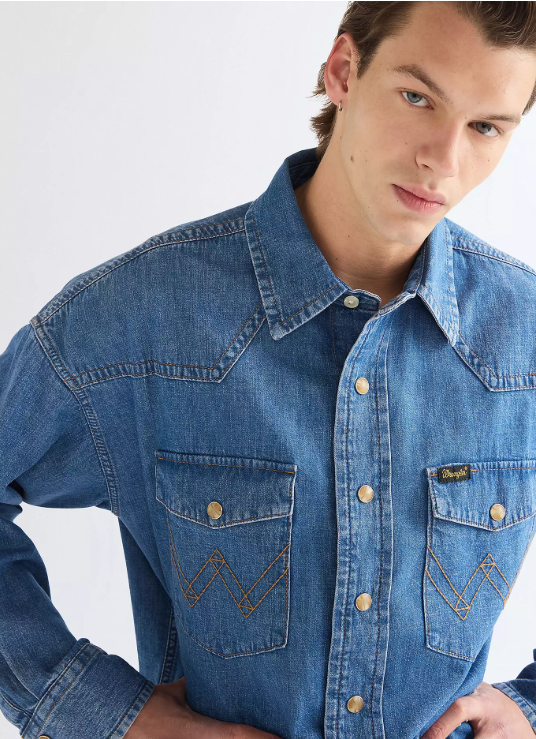 Wrangler 112386939 Super Wrangler Oversized Western Shirt in Cowboy Fade