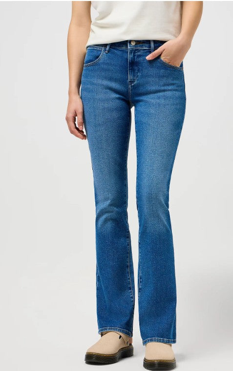 Wrangler Ladies Bootcut Jeans in Raven W28B4736Y