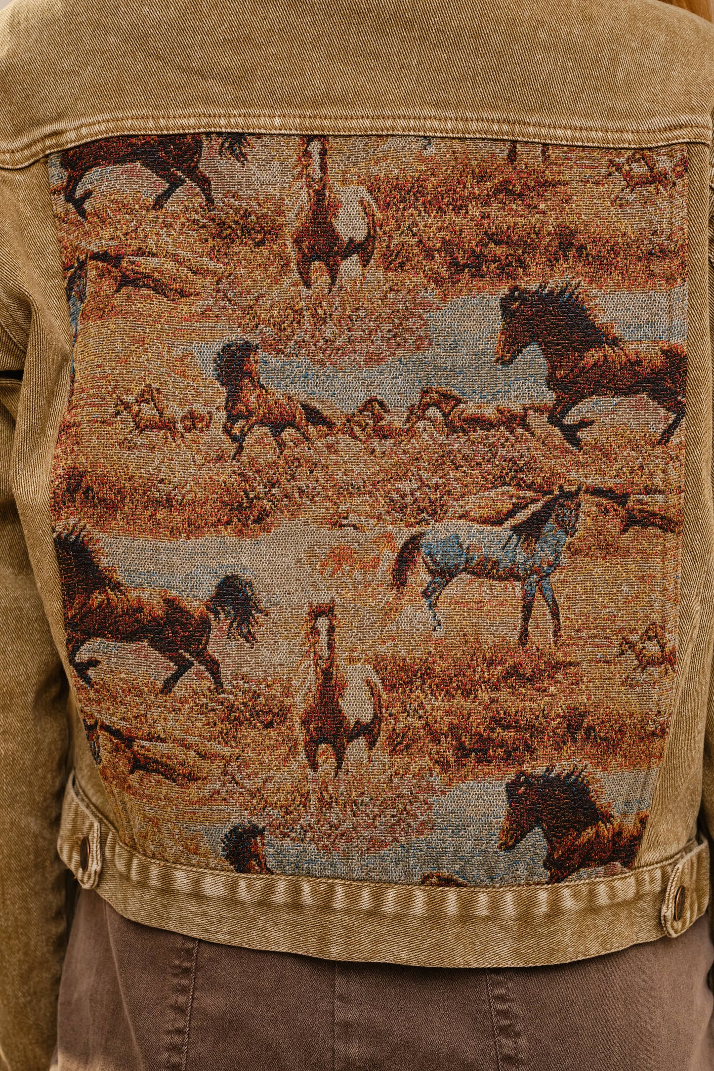 23723J - Western Tapestry Denim Jacket: WASHED BROWN