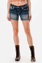 Load image into Gallery viewer, Grace in LA Steer Head Embroidery  Mid Rise Shorts 5&quot; EH-S820
