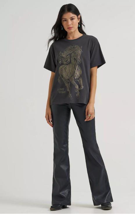 Wrangler 1112390338 Lainey Wilson x Wrangler Golden Tex Tee