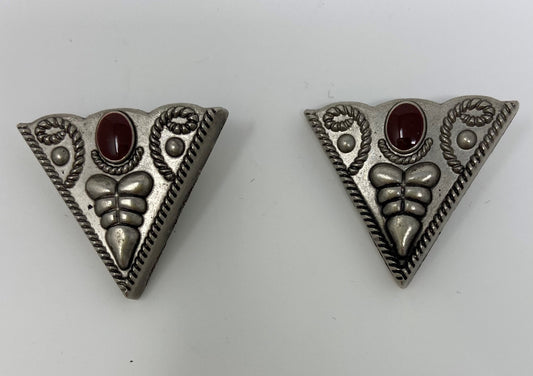 WW CTMN06RD with centre Stone Collar Tips